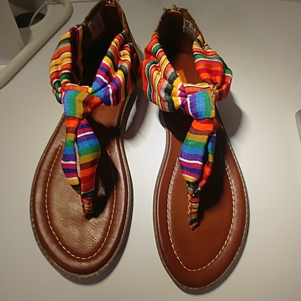 Rocket dog rainbow shell flat sandals